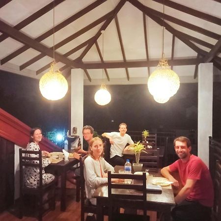 Ayubowan Homestay Katunayaka Exteriör bild