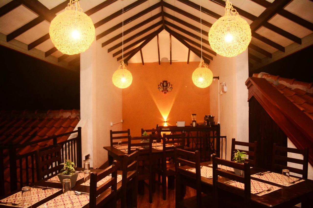 Ayubowan Homestay Katunayaka Exteriör bild