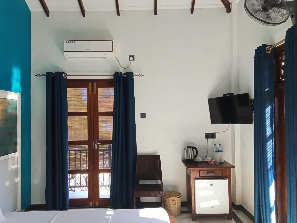 Ayubowan Homestay Katunayaka Exteriör bild