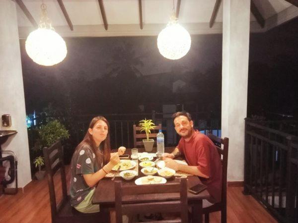 Ayubowan Homestay Katunayaka Exteriör bild
