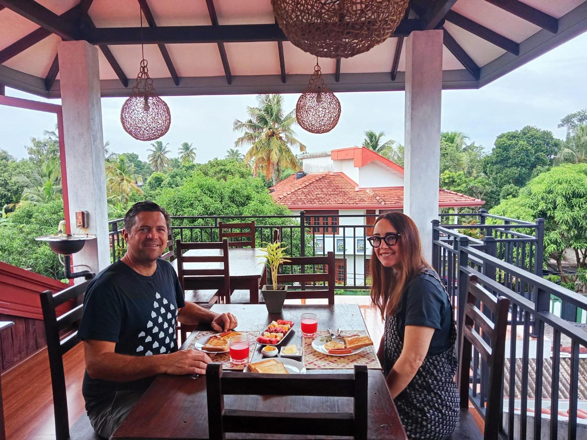 Ayubowan Homestay Katunayaka Exteriör bild